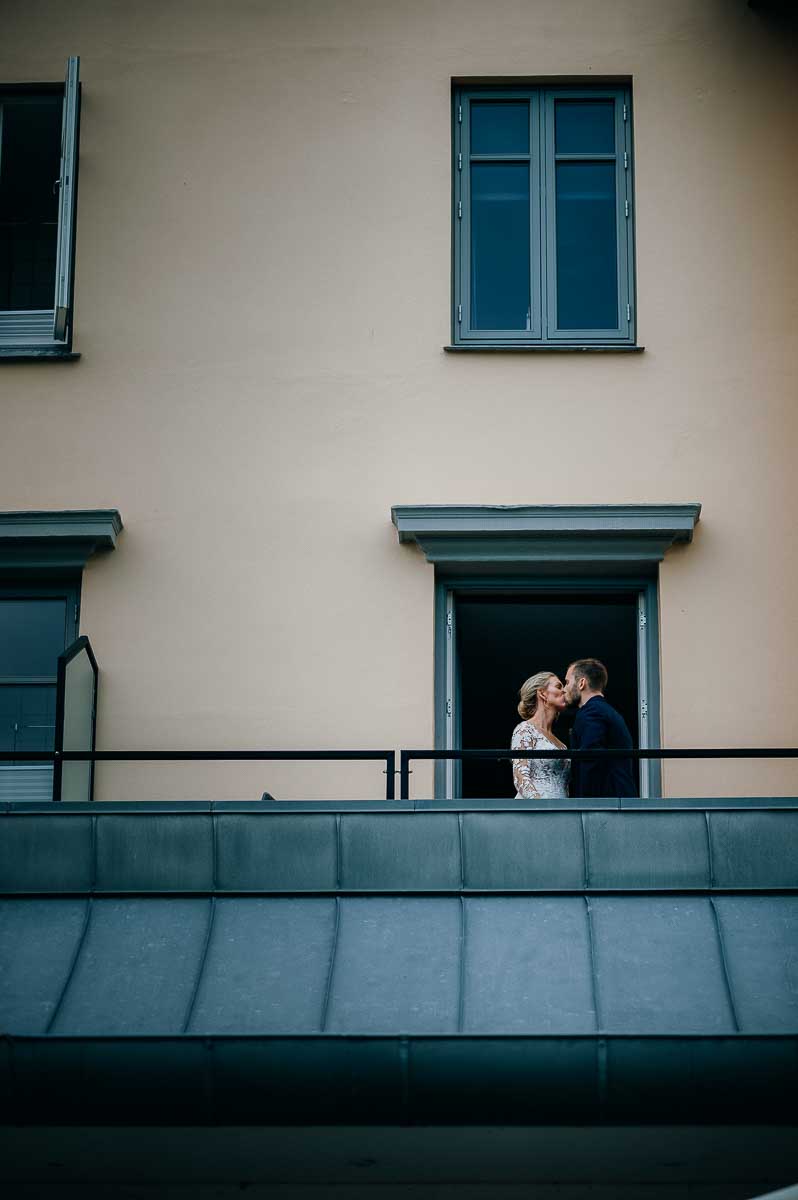 Forskellige fotografi- og videostilarter til bryllupper